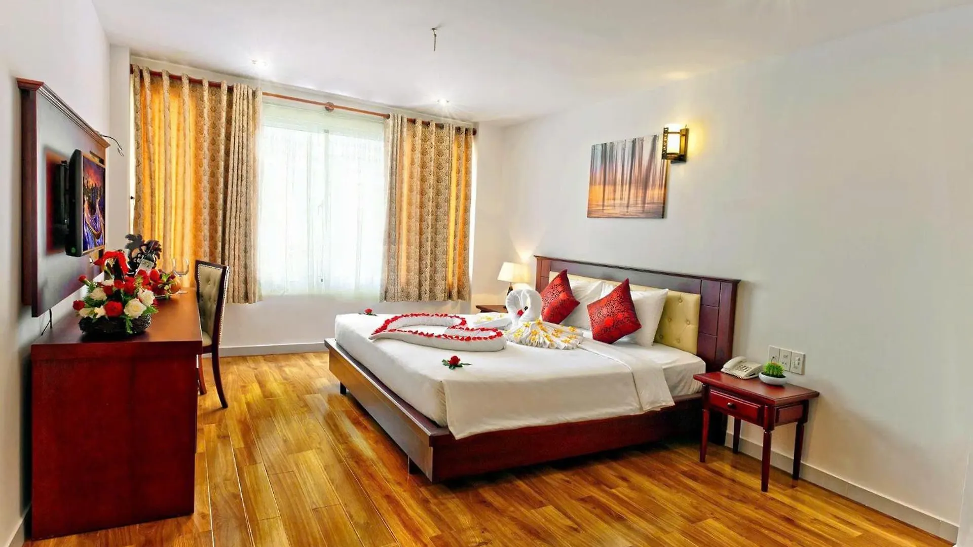 Lanxy Hotel Nha Trang 4*,